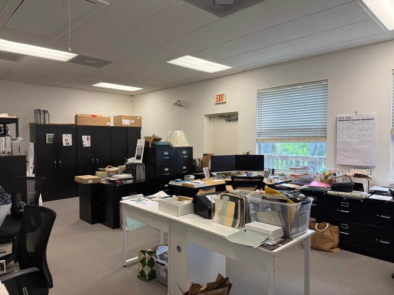 More Photos Of 15417 N Florida Ave, Tampa Medical For Lease