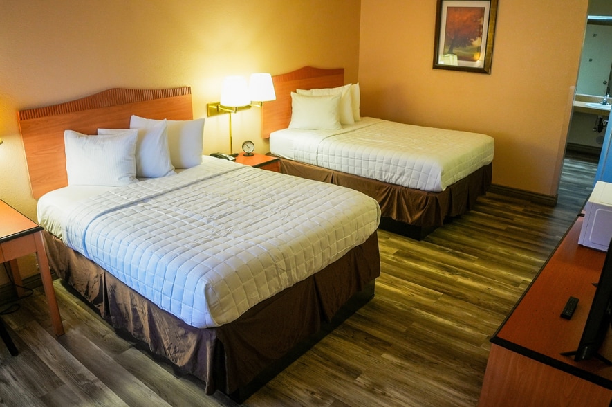 More Photos Of 3460 E Fry Blvd, Sierra Vista Hotel For Sale