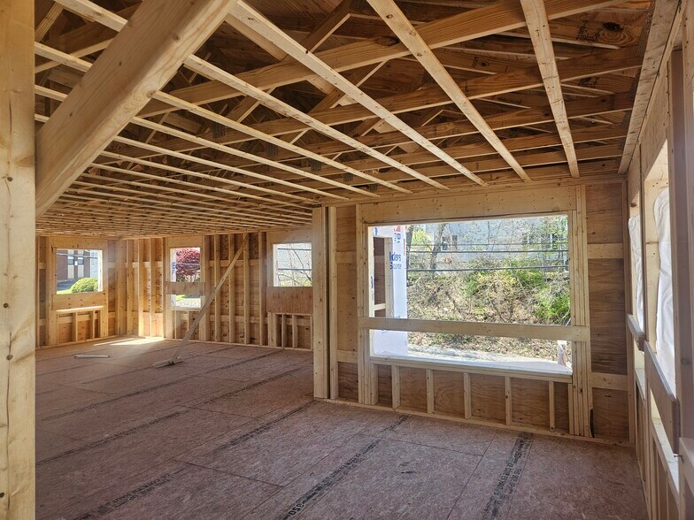 More Photos Of 1224 Mineral Spring Ave, North Providence Freestanding For Sale