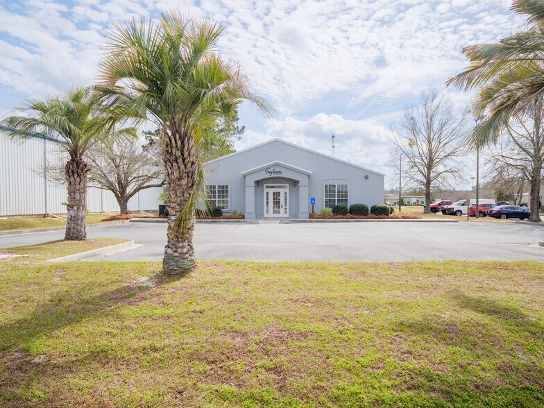 More Photos Of 1709 River St, Valdosta Office For Lease