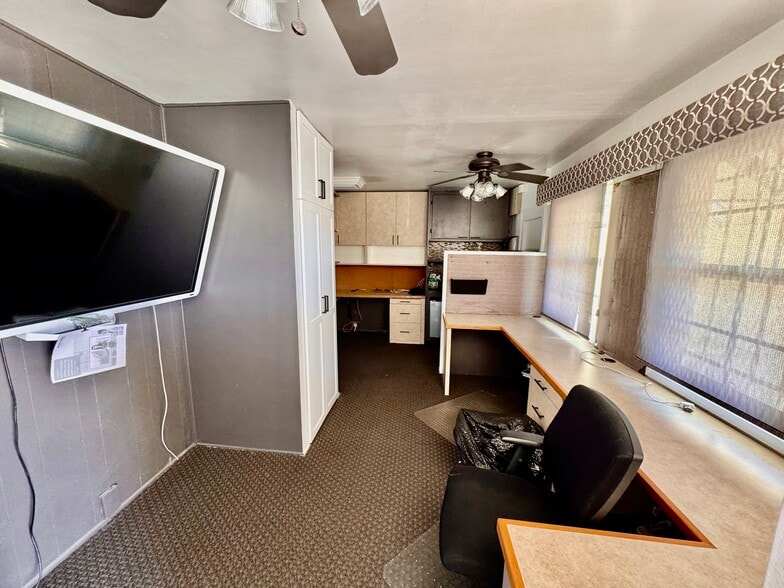 More Photos Of 14436 Whittier Blvd, Whittier General Retail For Sale