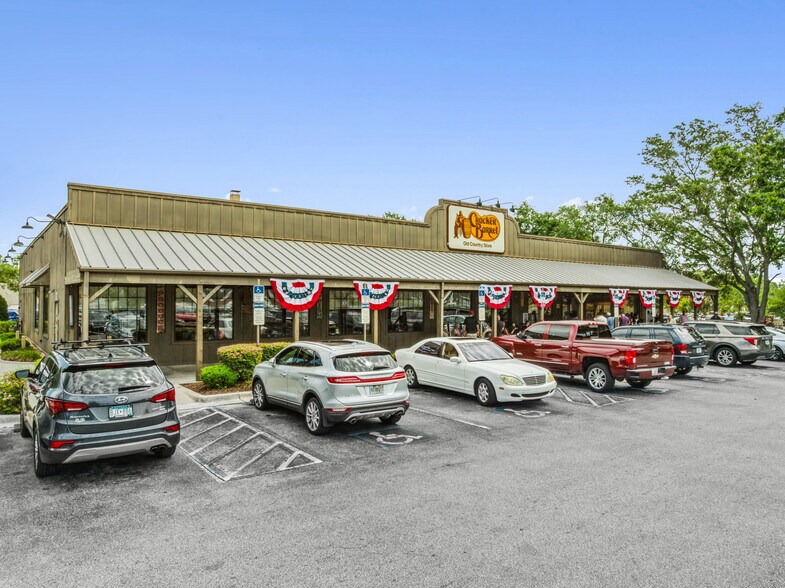 More Photos Of 1880 E State Road 60, Valrico Restaurant For Sale