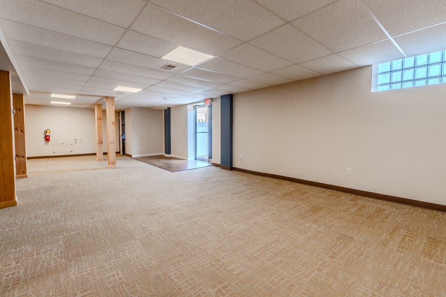 More Photos Of 2120 Freeport Rd, New Kensington Office For Lease