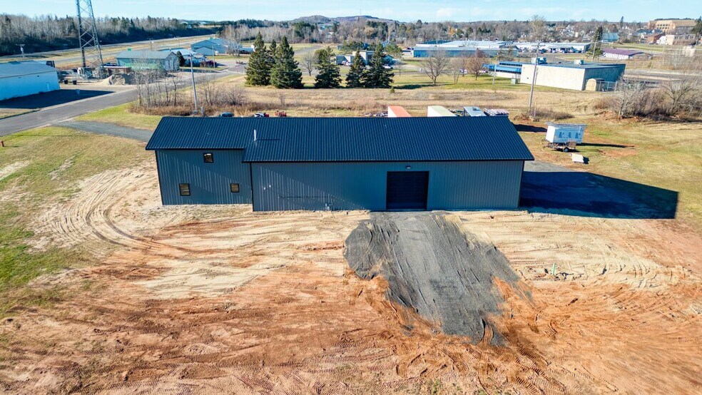 More Photos Of 126 Iron Dr, Chisholm Industrial For Sale