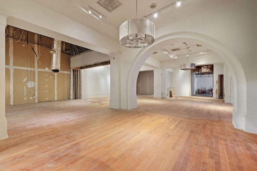 More Photos Of 1401 Walnut St, Philadelphia Apartments For Lease