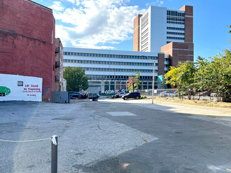 More Photos Of 510-514 Pennsylvania Ave, Baltimore Storefront Retail Office For Lease