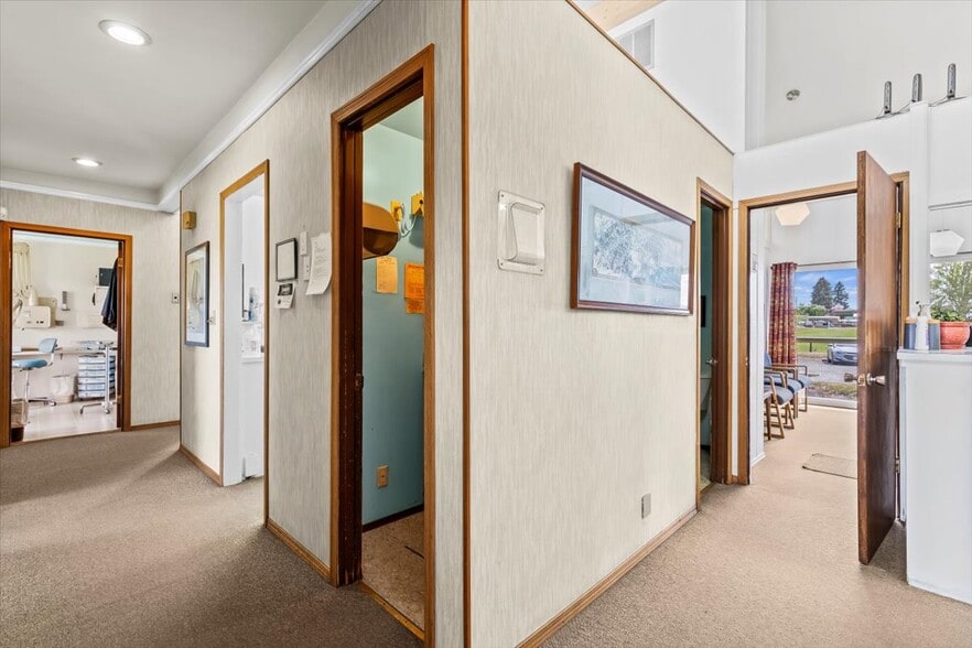 More Photos Of 781 Roza Dr, Zillah Healthcare For Sale