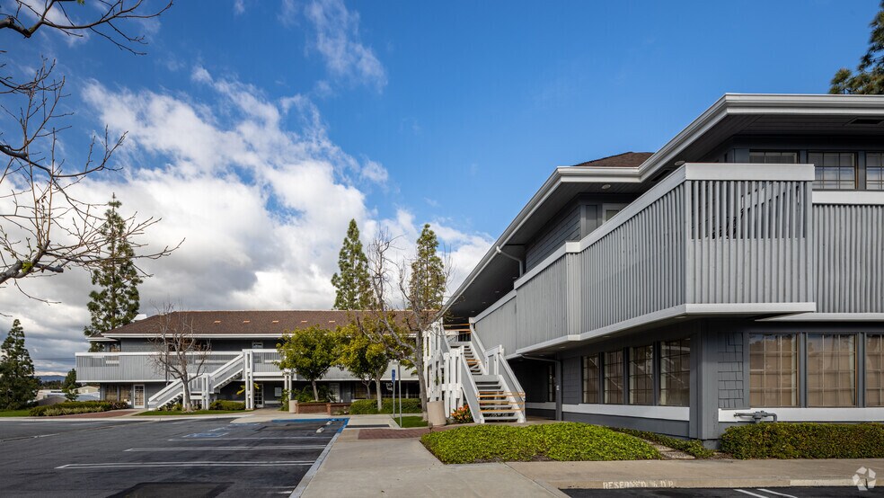 More Photos Of 22471 Aspan St, Lake Forest Office For Sale