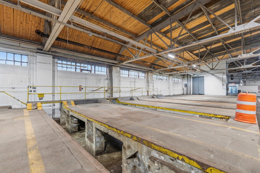 More Photos Of 701 Hiawatha Blvd E, Syracuse Warehouse For Sale