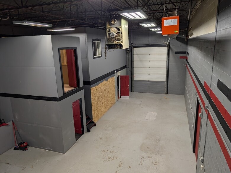 More Photos Of 235 MacKay Cres, Wood Buffalo Warehouse For Lease