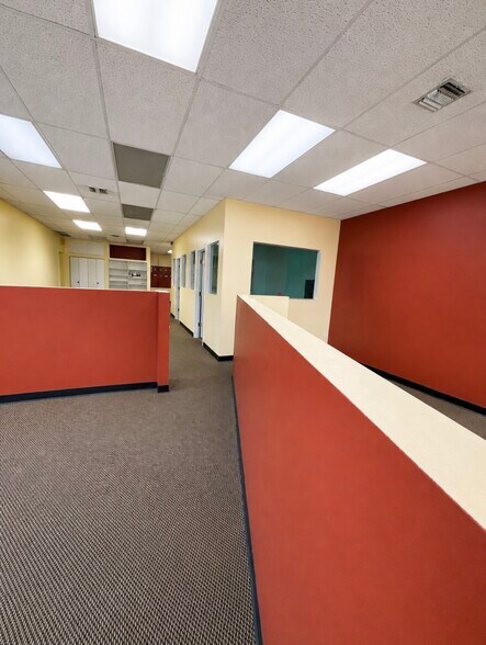 More Photos Of 900 Hempstead Tpke, Franklin Square Storefront Retail Office For Lease