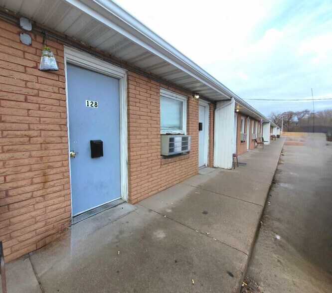 More Photos Of 1404 & 1420 Rodeo Rd, North Platte Apartments For Sale