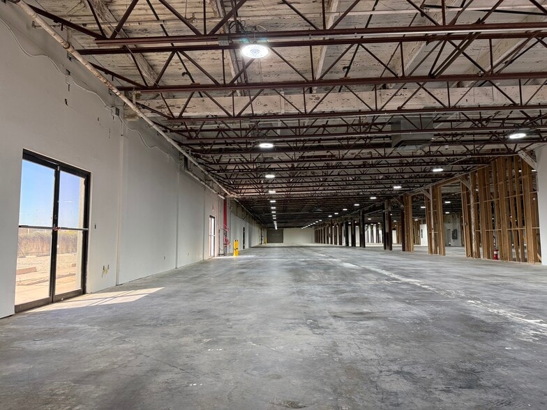More Photos Of 1300 S Litchfield Rd, Goodyear Unknown For Lease
