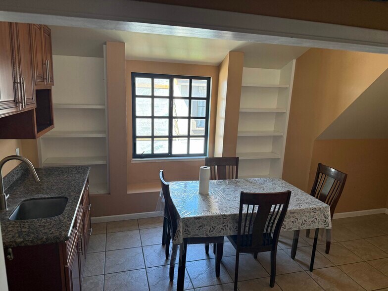 More Photos Of 256 San Jose St, Salinas Medical For Lease