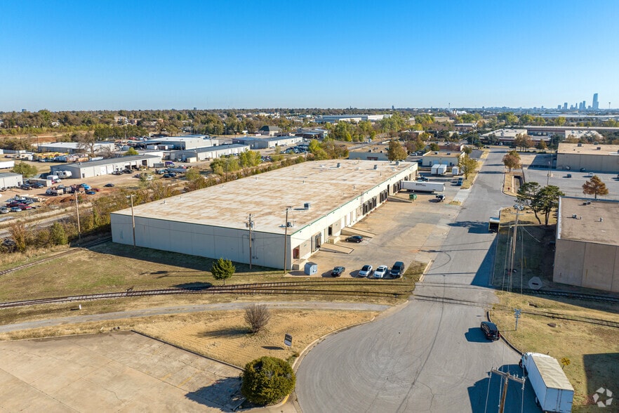 More Photos Of 4601-4627 NW 3rd St, Oklahoma City Warehouse For Lease
