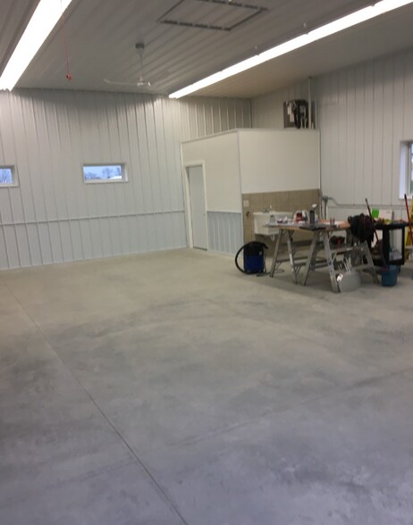 More Photos Of 1020 S Victory Dr, Mankato Industrial For Sale