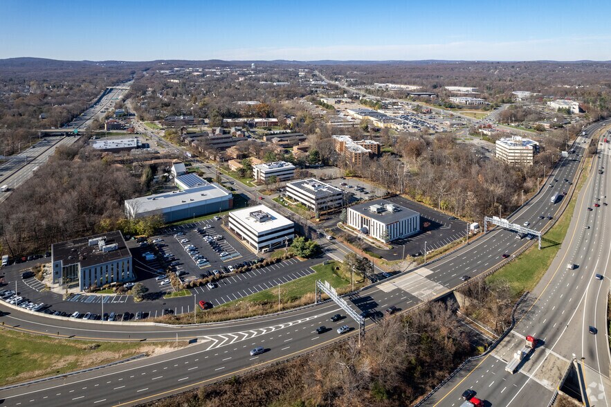 More Photos Of 140 Littleton Rd, Parsippany Office For Lease