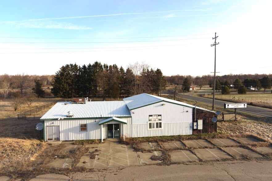 Primary Photo Of 1590 56th St, Fennville Restaurant For Sale