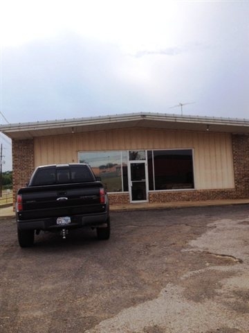 Primary Photo Of 1416 Linda Dr, Daingerfield Auto Repair For Sale