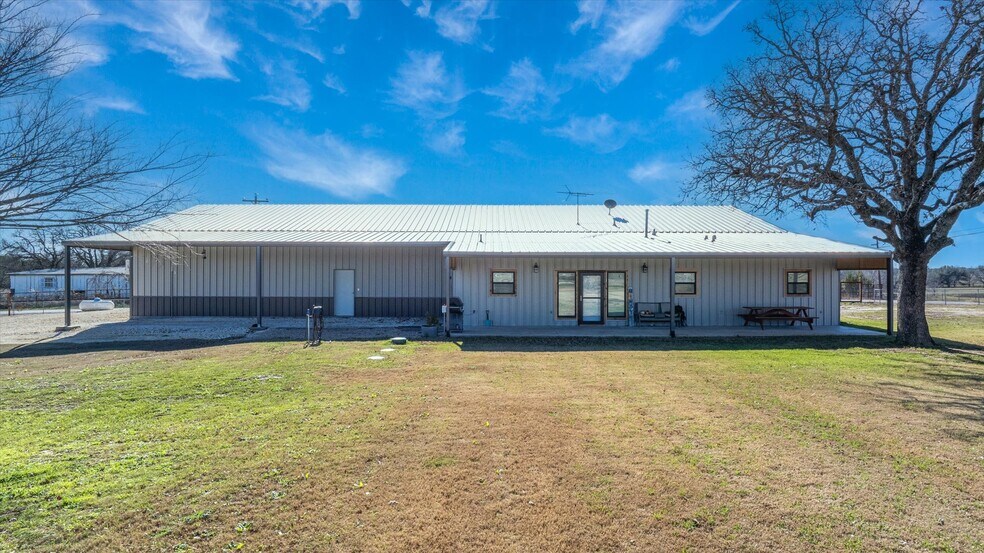 More Photos Of 7703 Prairie Creek Ln, Tolar Contractor Storage Yard For Sale
