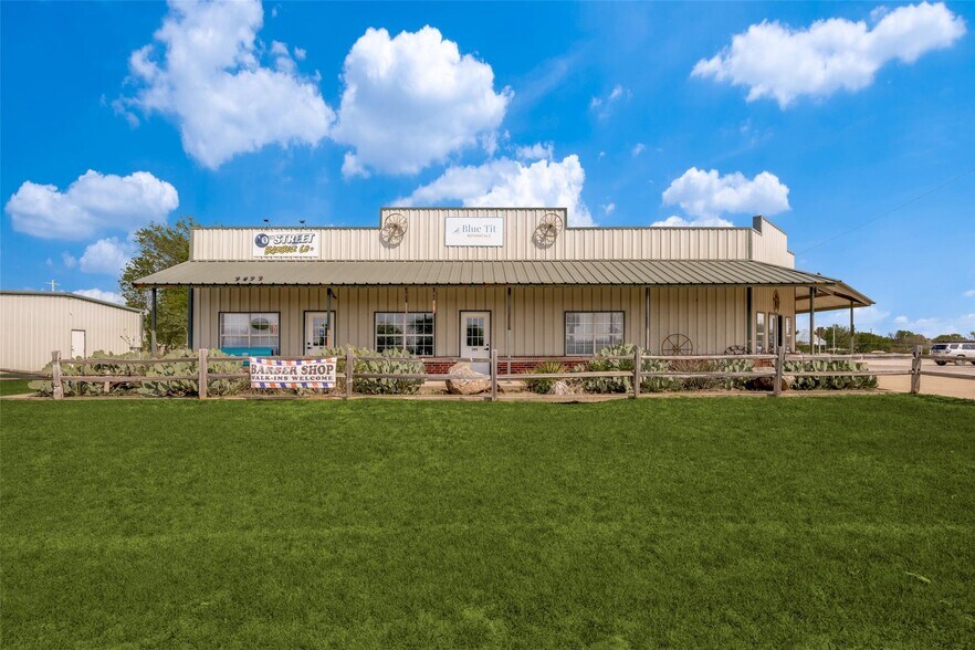 More Photos Of 101 Gene Autry dr, Tioga Office For Lease