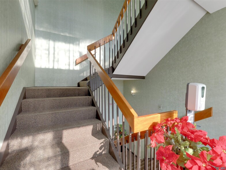 More Photos Of 120 State St, Hackensack Office For Sale