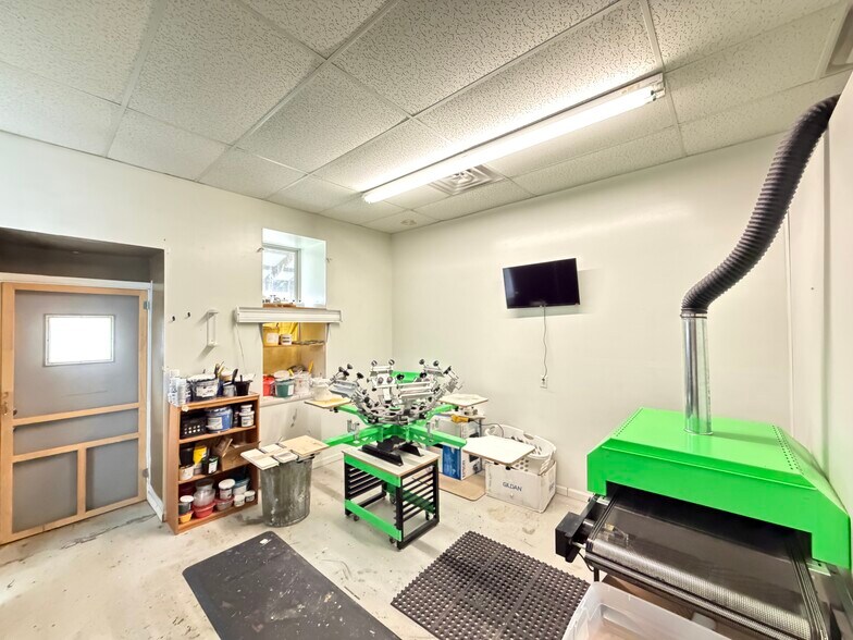 More Photos Of 107 E Commercial St, Waterville Storefront Retail Office For Sale