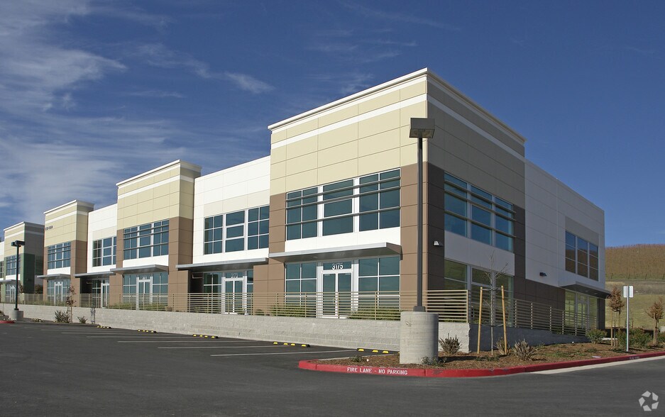 More Photos Of 3163-3179 Independence Dr, Livermore Research And Development For Lease