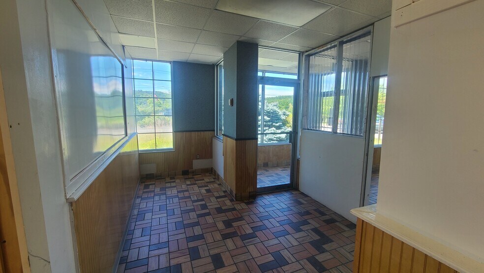 More Photos Of 2781 US Route 5 N, Windsor Fast Food For Lease