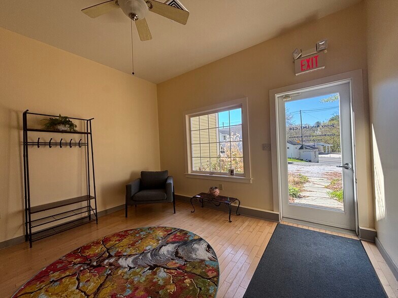 More Photos Of 44 Main St, Great Barrington Office For Sale