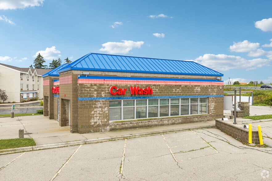 More Photos Of 3632 S Taylor Dr, Sheboygan Carwash For Sale