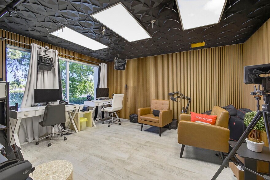 More Photos Of 685 Royal Palm Beach Blvd, Royal Palm Beach Medical For Sale