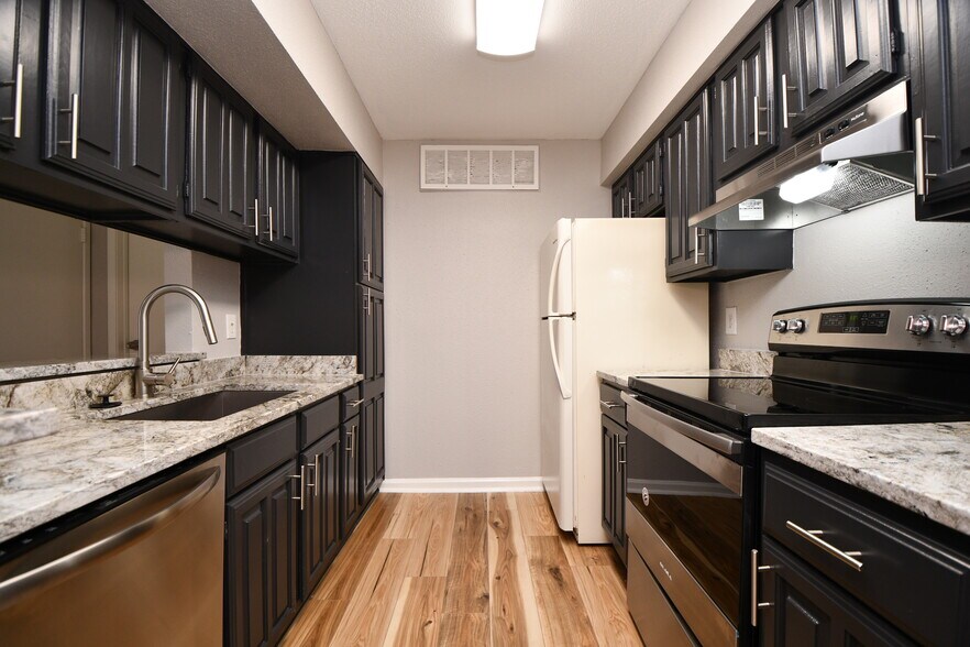 More Photos Of , Houston Multifamily For Sale