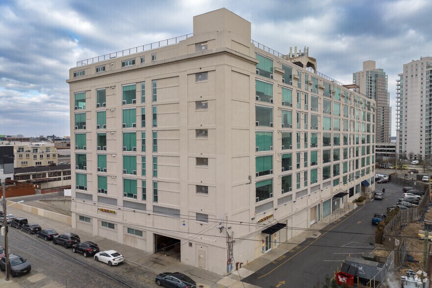 More Photos Of 1 Brown St, Philadelphia Apartments For Lease