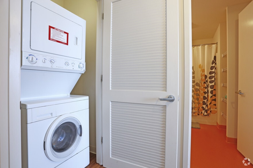 More Photos Of 59 E Van Buren St, Chicago Apartments For Lease