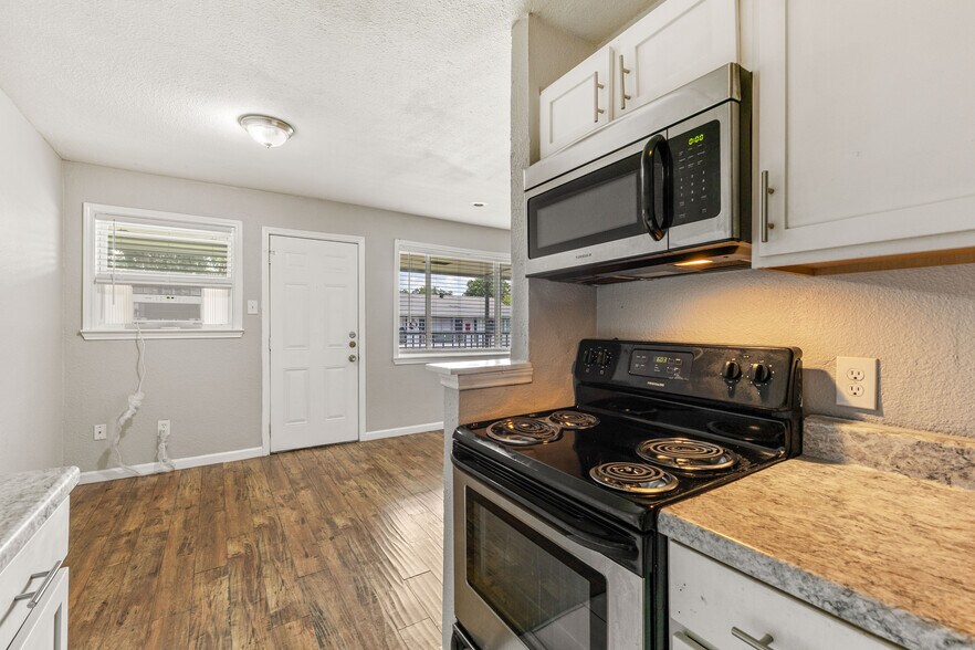 More Photos Of 4950 Live Oak St, Dallas Apartments For Sale