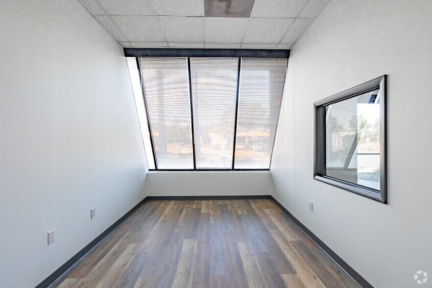 More Photos Of 13190 56th Ct, Clearwater Unknown For Lease