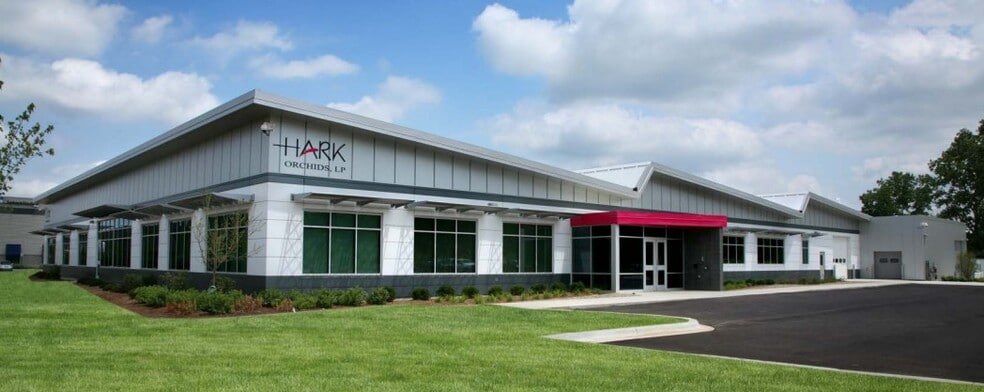 Primary Photo Of 5301 Park Circle Dr, Kalamazoo Service For Sale