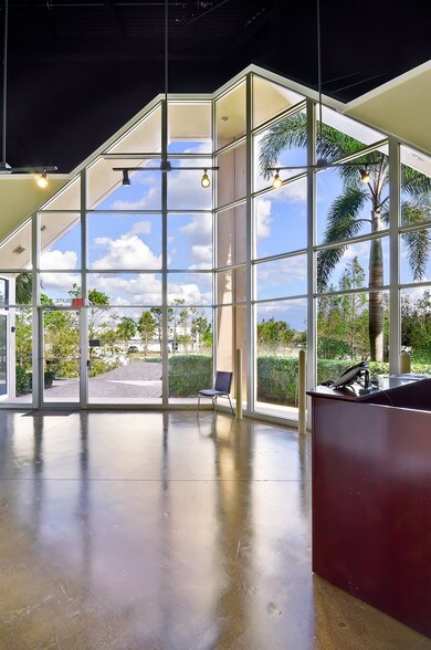 More Photos Of 13830 Jetport Commerce Pky, Fort Myers Warehouse For Lease