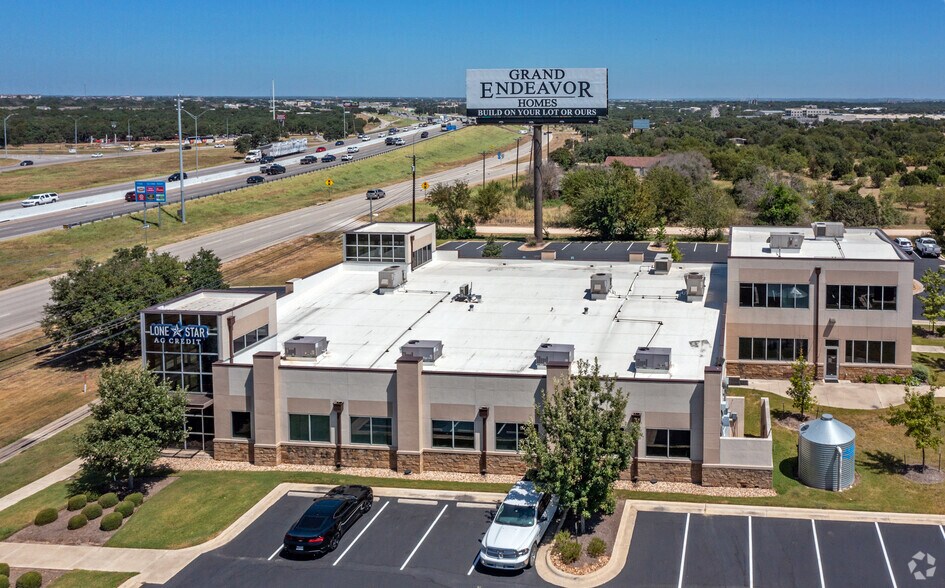 More Photos Of 4411 S Interstate 35, Georgetown Medical For Lease