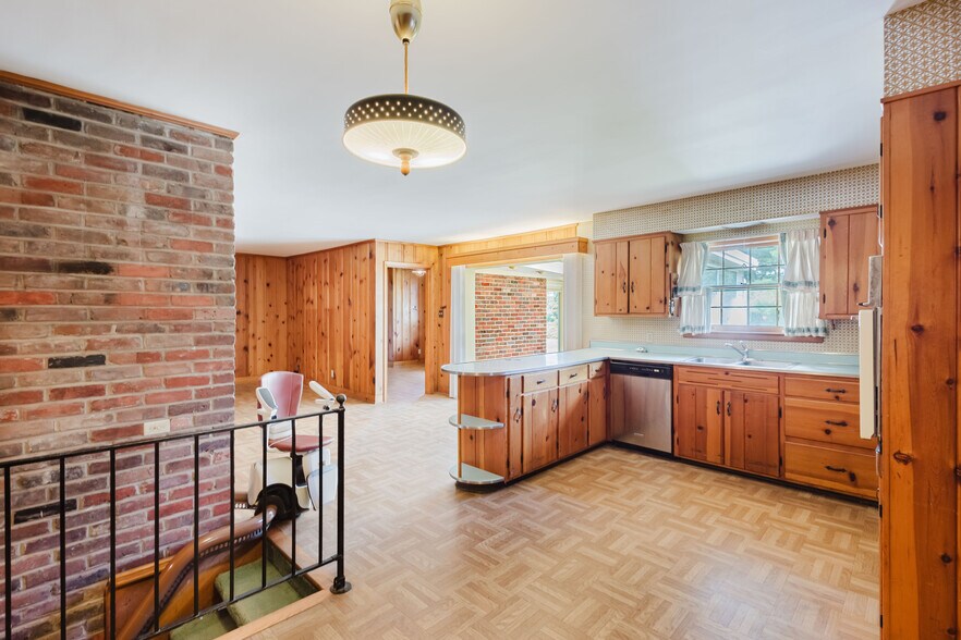 More Photos Of 3025 Breckenwood Dr, Lexington Multifamily For Sale