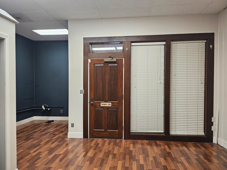 More Photos Of 315 2nd St, Woodland Loft Creative Space For Lease