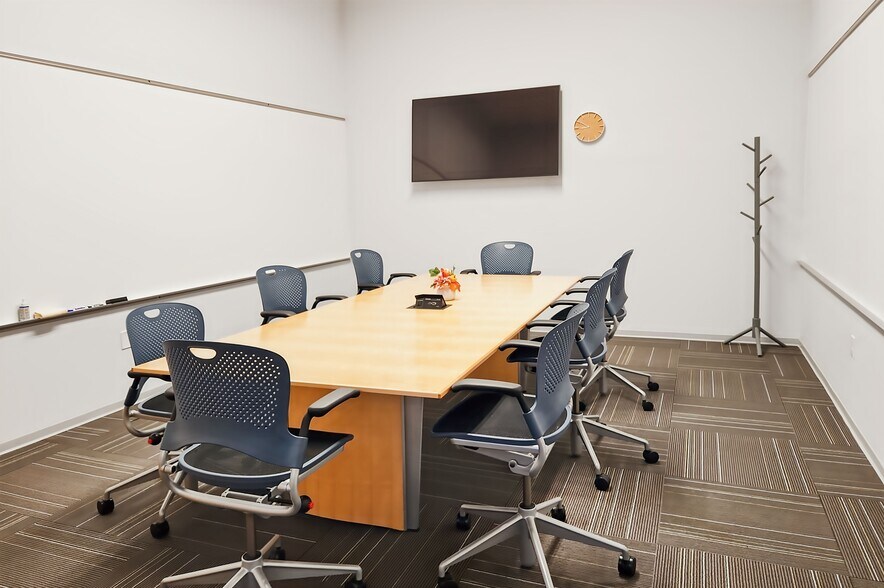 More Photos Of 50 Pennwood Pl, Warrendale Coworking Space