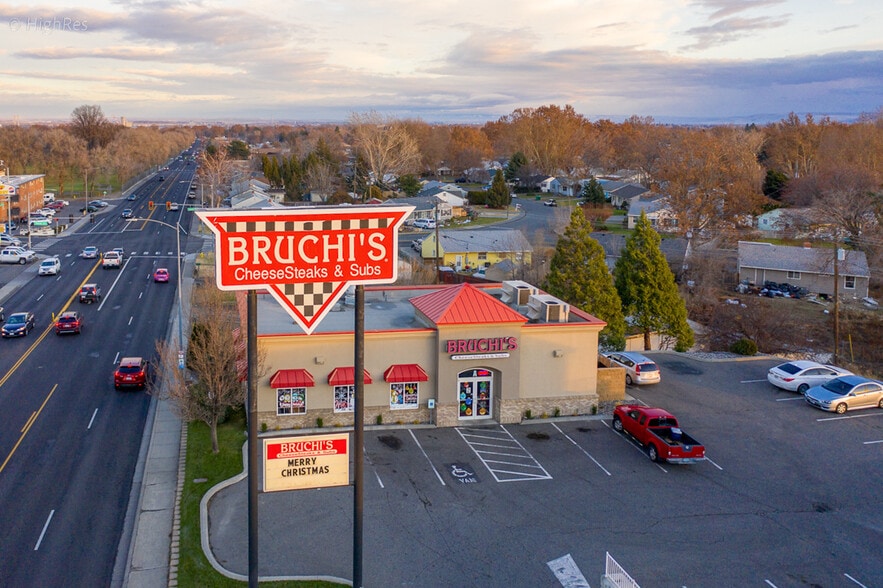 More Photos Of 2417 W Kennewick Ave, Kennewick Restaurant For Lease