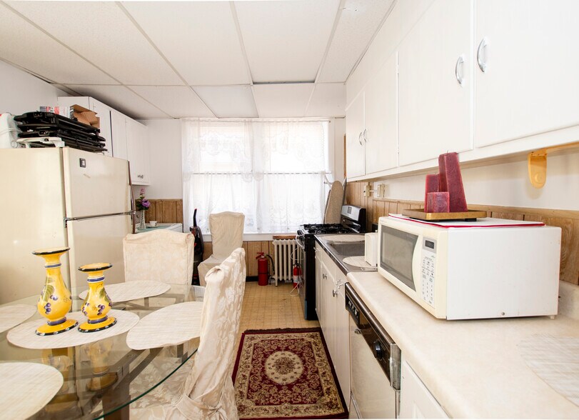 More Photos Of 900 E 9th St, Chester Religious Facility For Sale