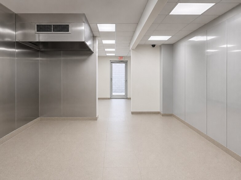 More Photos Of 102 Main St, Nyack Storefront Retail Residential For Lease