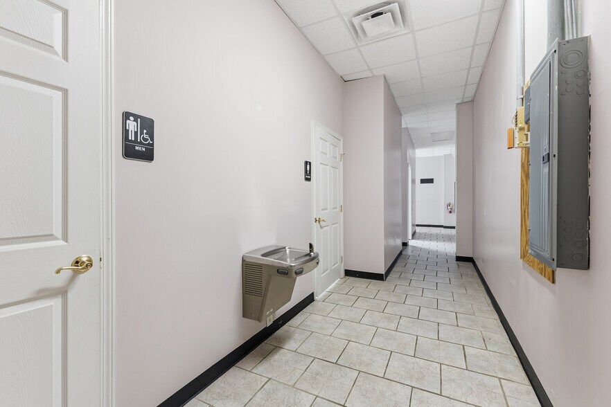 More Photos Of 45 Old Peachtree Rd NE, Suwanee General Retail For Lease