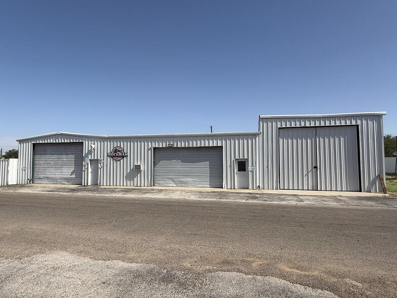 Primary Photo Of 401-507 Stoddard St, Odessa Warehouse For Sale