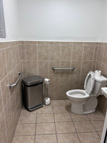 More Photos Of 2601 SW 37th Ave, Coral Gables Medical For Lease