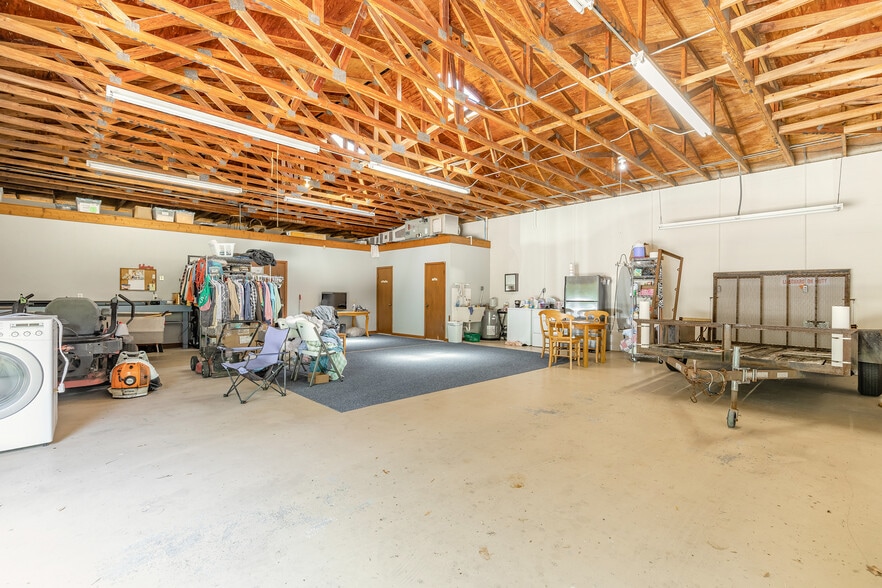 More Photos Of 300 Washington Pl, Ormond Beach Warehouse For Sale
